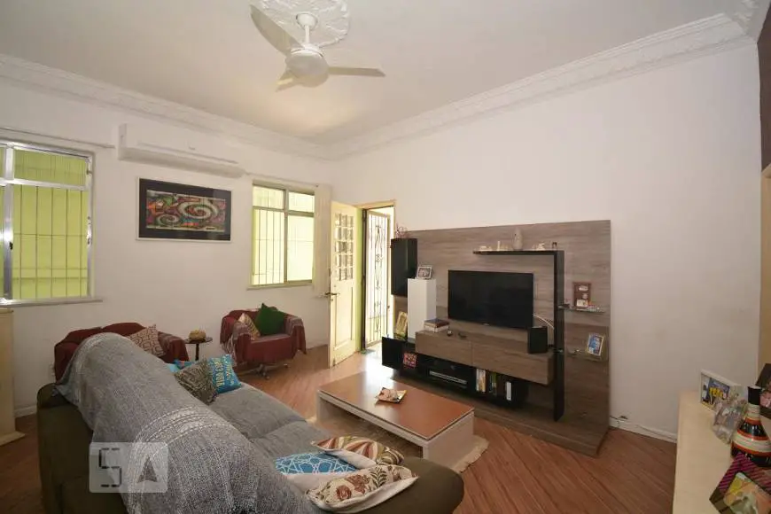 Foto 1 de Casa com 5 Quartos para alugar, 270m² em Cachambi, Rio de Janeiro