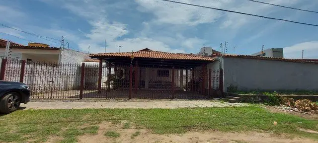 Foto 1 de Casa com 5 Quartos à venda, 170m² em Camboinha, Cabedelo