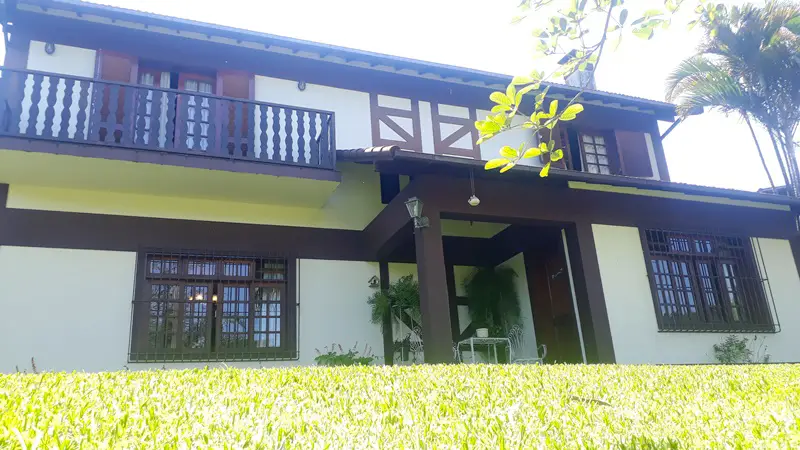 Foto 1 de Casa com 5 Quartos à venda, 260m² em Castelanea, Petrópolis
