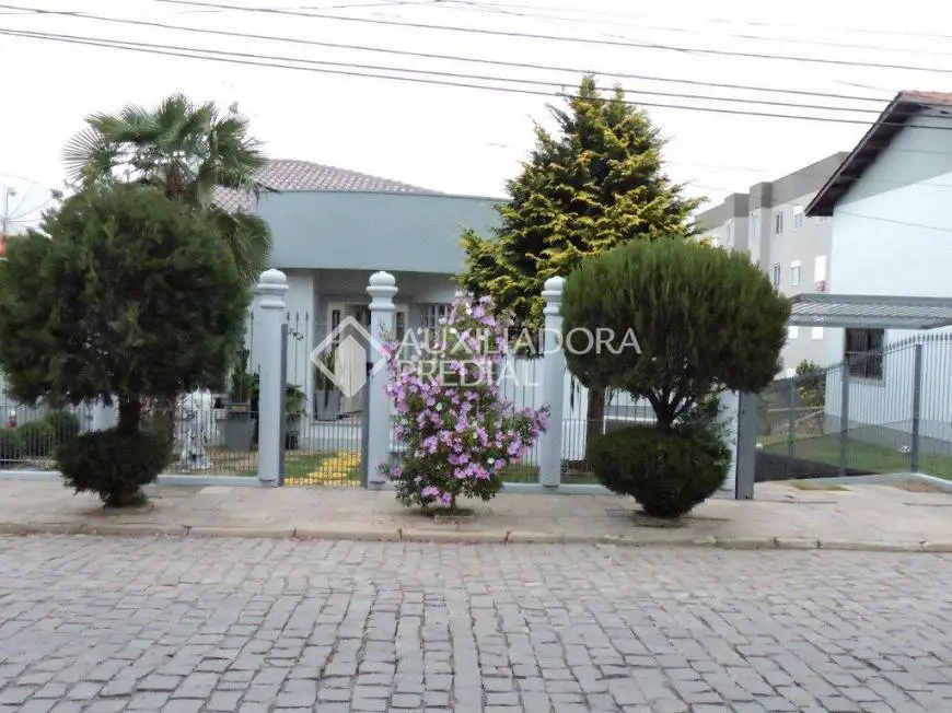 Foto 1 de Casa com 5 Quartos à venda, 339m² em Centenário, Caxias do Sul