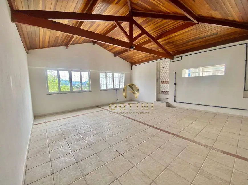 Foto 1 de Casa com 5 Quartos à venda, 341m² em Centro, Atibaia
