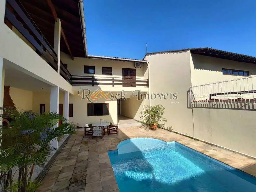 Foto 1 de Casa com 5 Quartos à venda, 138m² em Cibratel, Itanhaém