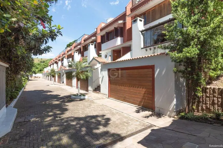 Foto 1 de Casa com 5 Quartos à venda, 307m² em Cristal, Porto Alegre