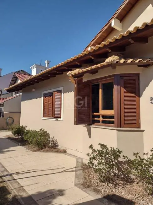 Foto 2 de Casa com 5 Quartos à venda, 335m² em Estância Velha, Canoas