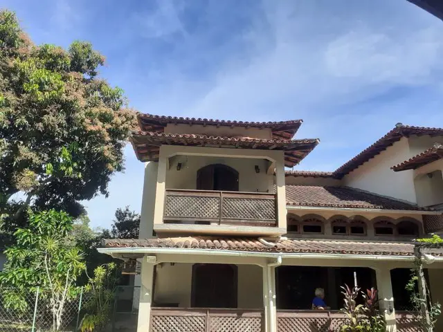 Foto 1 de Casa com 5 Quartos à venda, 900m² em Itaipu, Niterói
