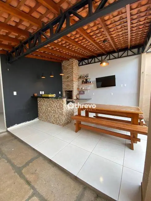 Foto 2 de Casa com 5 Quartos à venda, 220m² em Itararé, Teresina