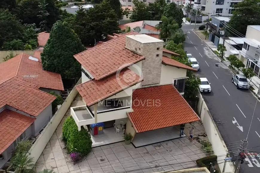 Foto 1 de Casa com 5 Quartos à venda, 350m² em Jóquei, Teresina