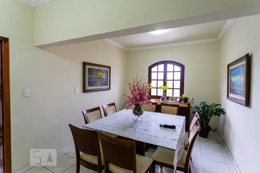 Foto 5 de Casa com 5 Quartos para alugar, 400m² em Sagrada Família, Belo Horizonte