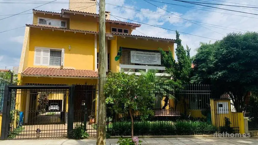 Foto 1 de Casa com 5 Quartos à venda, 381m² em São Sebastião, Porto Alegre