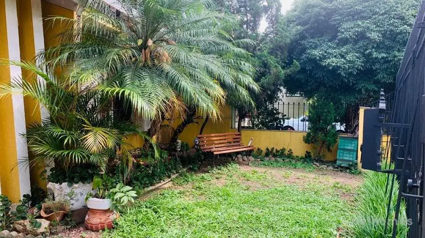 Foto 2 de Casa com 5 Quartos à venda, 381m² em São Sebastião, Porto Alegre