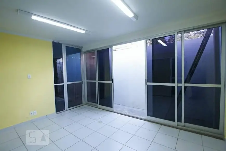 Foto 4 de Casa com 5 Quartos para alugar, 500m² em Setor Oeste, Goiânia