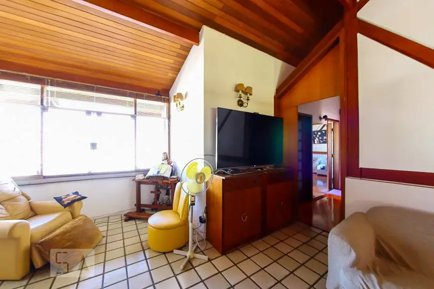 Foto 3 de Casa com 5 Quartos para alugar, 780m² em Tucuruvi, São Paulo