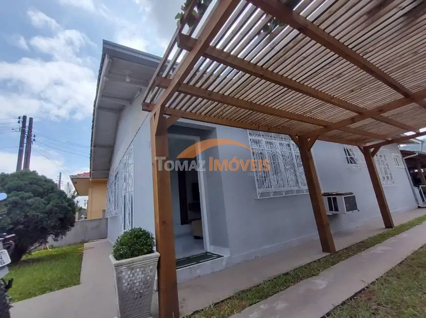 Foto 1 de Casa com 5 Quartos à venda, 140m² em Vila Nova, Imbituba
