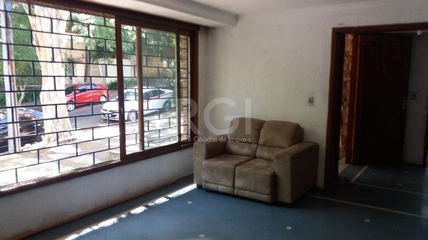 Foto 2 de Casa com 6 Quartos para alugar, 541m² em Auxiliadora, Porto Alegre