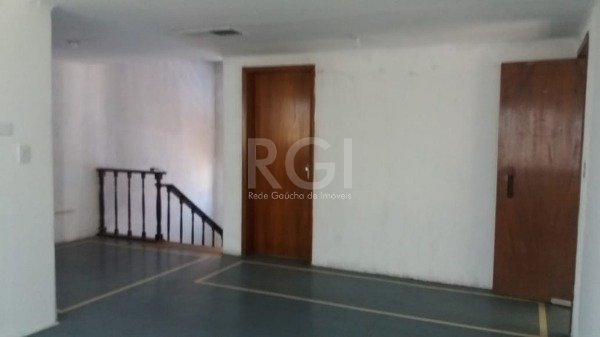 Foto 3 de Casa com 6 Quartos para alugar, 541m² em Auxiliadora, Porto Alegre
