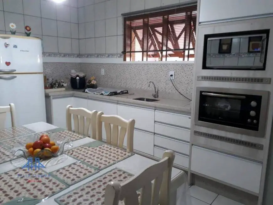 Foto 1 de Casa com 6 Quartos à venda, 285m² em Ingleses do Rio Vermelho, Florianópolis