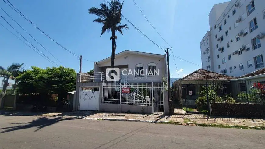 Foto 1 de Casa com 6 Quartos à venda, 390m² em Passo D'areia, Santa Maria