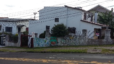Foto 2 de Casa com 6 Quartos à venda, 260m² em Santa Tereza, Porto Alegre