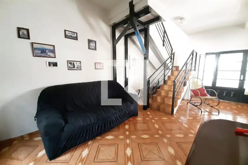 Foto 1 de Casa com 6 Quartos para alugar, 160m² em Santa Terezinha, Belo Horizonte