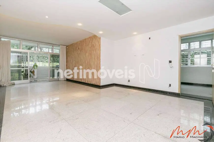 Foto 2 de Casa com 6 Quartos para alugar, 300m² em Santo Agostinho, Belo Horizonte