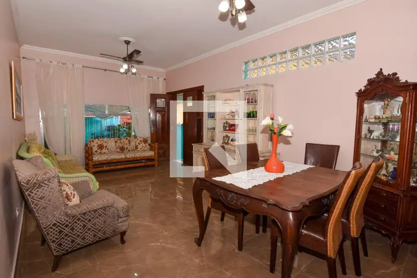 Foto 1 de Casa com 6 Quartos para alugar, 350m² em Vila Júlia , Guarujá