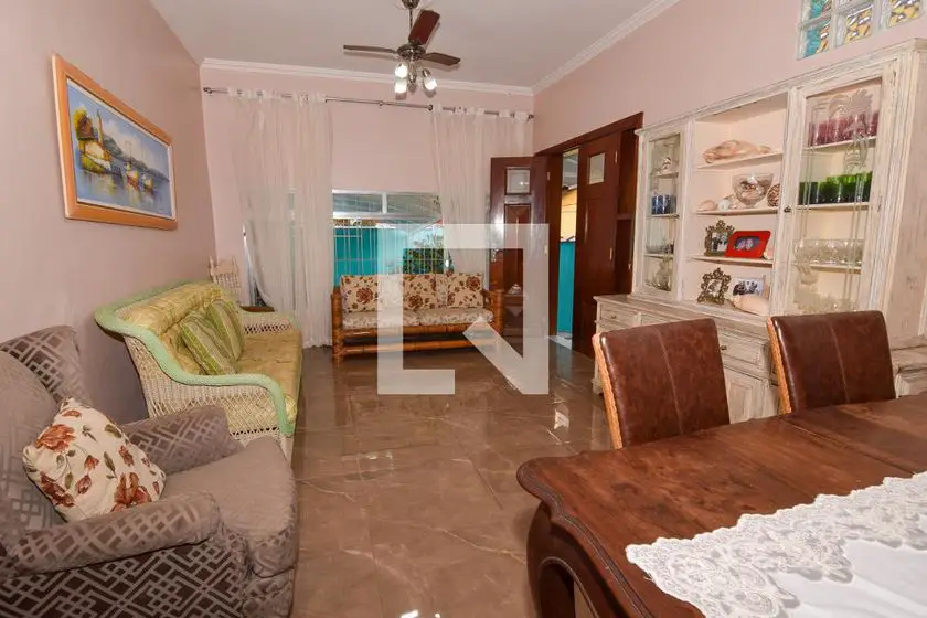Foto 4 de Casa com 6 Quartos para alugar, 350m² em Vila Júlia , Guarujá