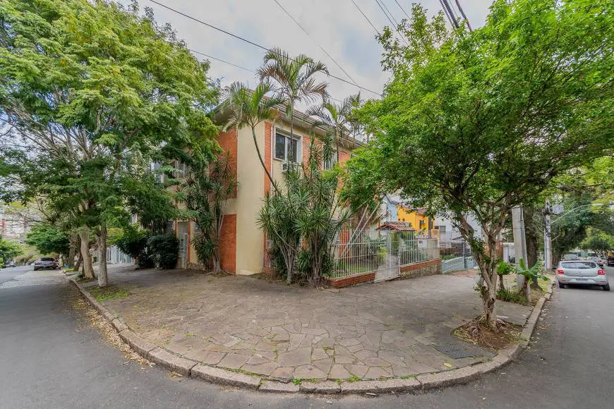 Foto 1 de Casa com 7 Quartos à venda, 312m² em Petrópolis, Porto Alegre