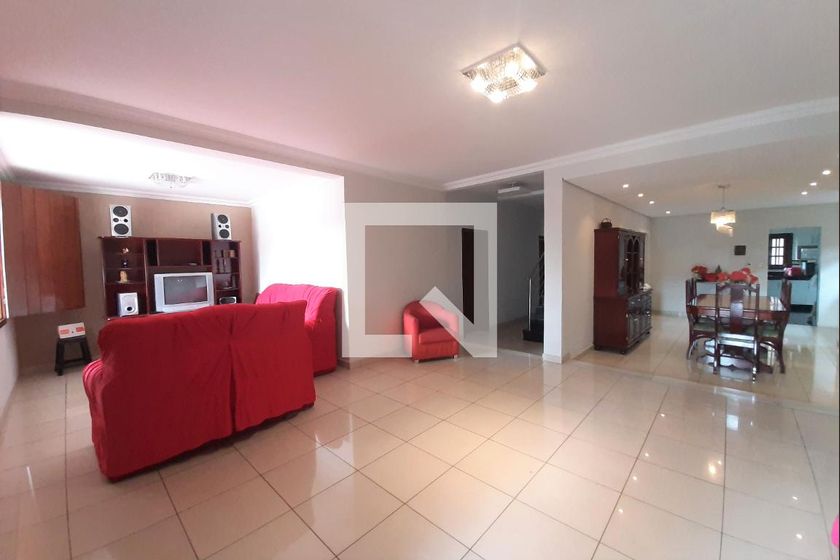 Foto 1 de Casa com 7 Quartos para alugar, 350m² em Planalto, Belo Horizonte
