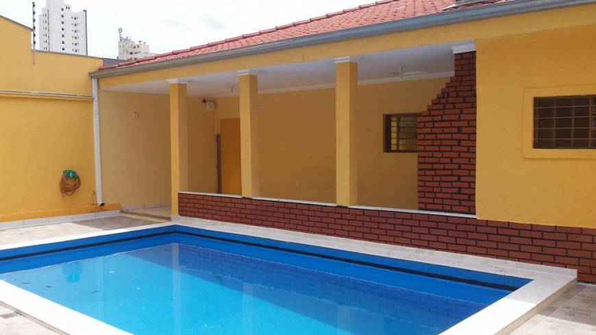 Foto 1 de Casa com 9 Quartos para alugar, 469m² em Goiabeiras, Cuiabá
