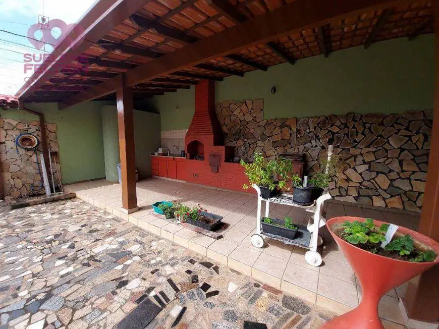 Foto 2 de Casa com 9 Quartos à venda, 567m² em Parque Jacaraípe, Serra