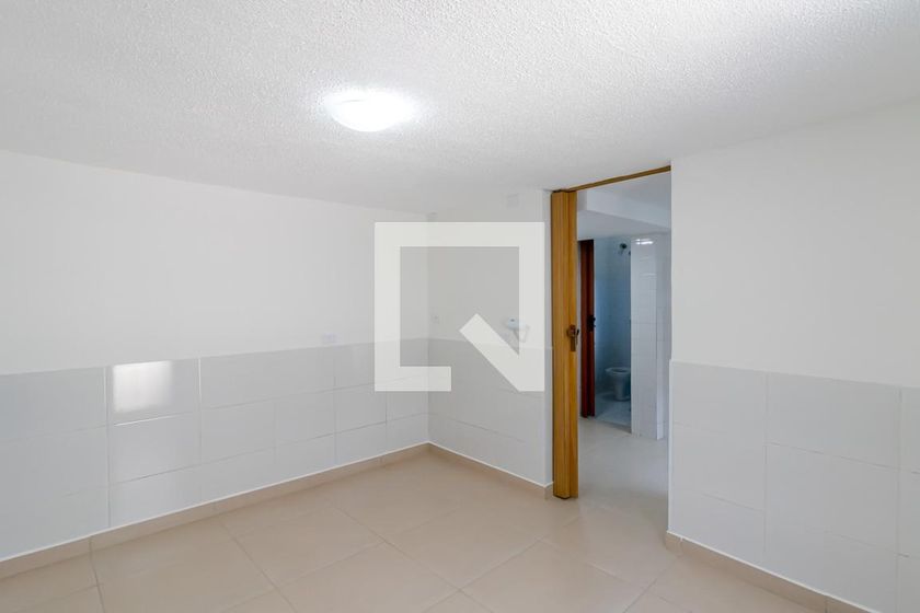 Foto 1 de Casa de Condomínio com 1 Quarto para alugar, 35m² em Bosque da Saúde, São Paulo