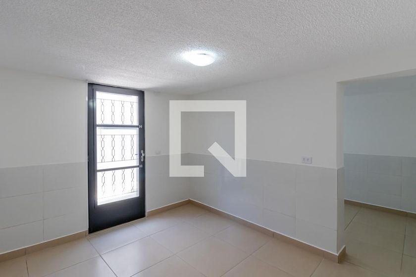 Foto 3 de Casa de Condomínio com 1 Quarto para alugar, 35m² em Bosque da Saúde, São Paulo
