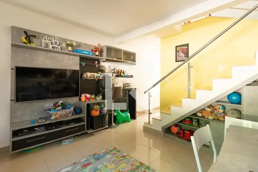 Foto 2 de Casa de Condomínio com 2 Quartos para alugar, 116m² em Aberta dos Morros, Porto Alegre