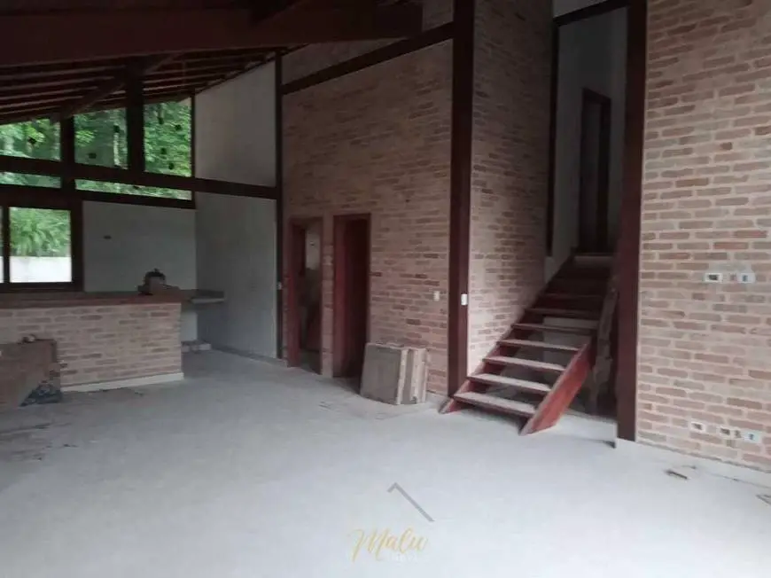 Foto 5 de Casa de Condomínio com 2 Quartos à venda, 250m² em Alpes da Cantareira, Mairiporã