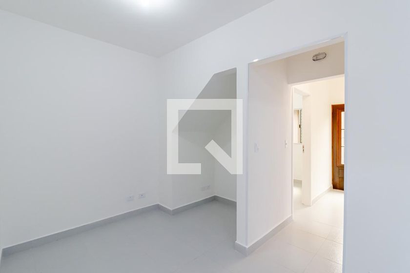 Foto 1 de Casa de Condomínio com 2 Quartos para alugar, 60m² em Bosque da Saúde, São Paulo