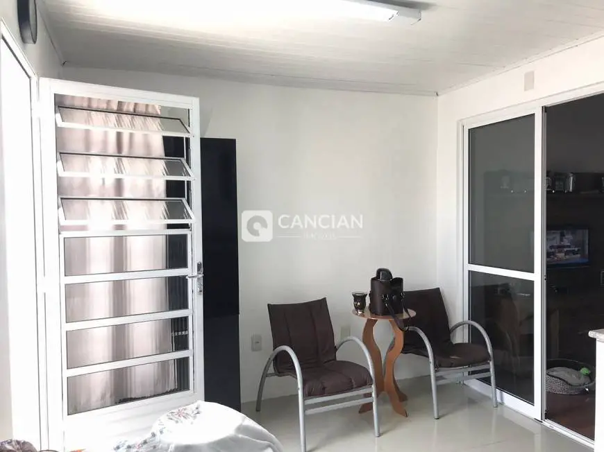 Foto 2 de Casa de Condomínio com 2 Quartos à venda, 60m² em Cerrito, Santa Maria