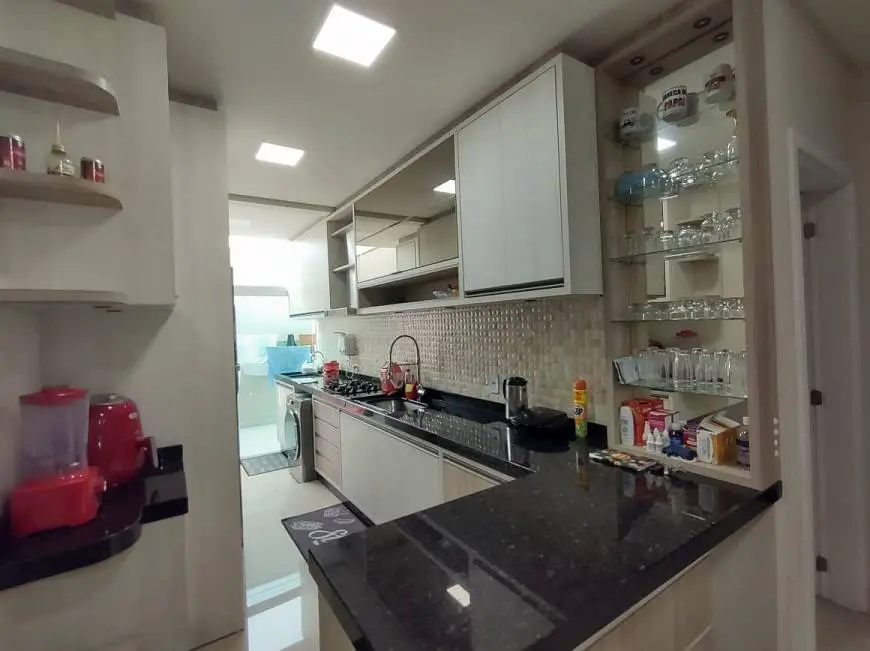 Foto 2 de Casa de Condomínio com 2 Quartos à venda, 50m² em Espinheiros, Itajaí