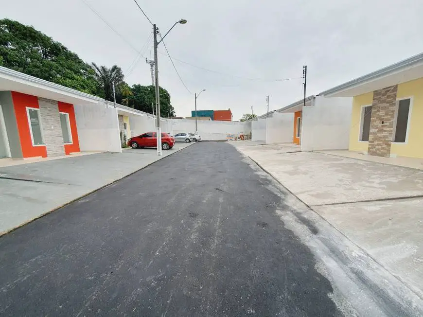 Foto 1 de Casa de Condomínio com 2 Quartos para alugar, 65m² em Flores, Manaus