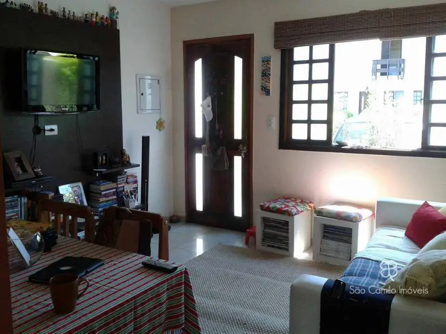 Foto 4 de Casa de Condomínio com 2 Quartos para alugar, 70m² em Granja Viana, Cotia