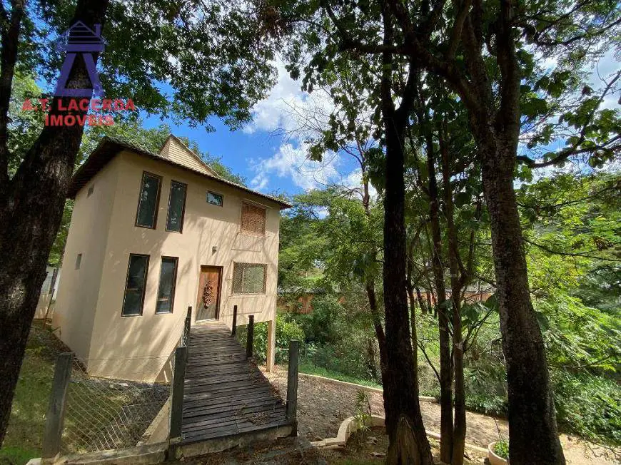 Foto 1 de Casa de Condomínio com 2 Quartos para alugar, 120m² em Ibituruna, Montes Claros