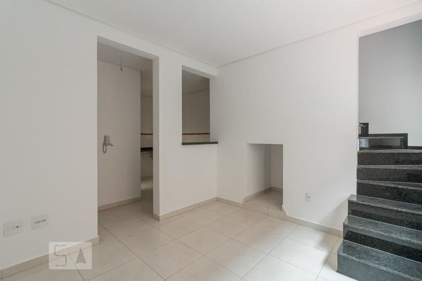 Foto 2 de Casa de Condomínio com 2 Quartos para alugar, 85m² em Jabaquara, São Paulo