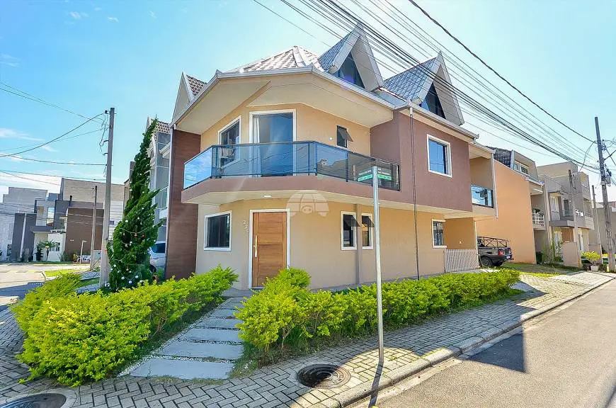 Foto 1 de Casa de Condomínio com 2 Quartos à venda, 160m² em Pinheirinho, Curitiba