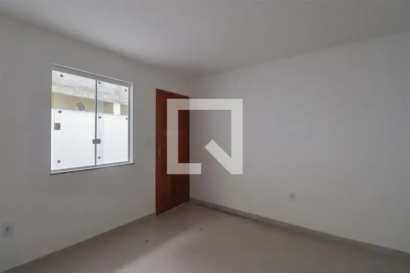 Foto 1 de Casa de Condomínio com 2 Quartos para alugar, 75m² em  Vila Valqueire, Rio de Janeiro