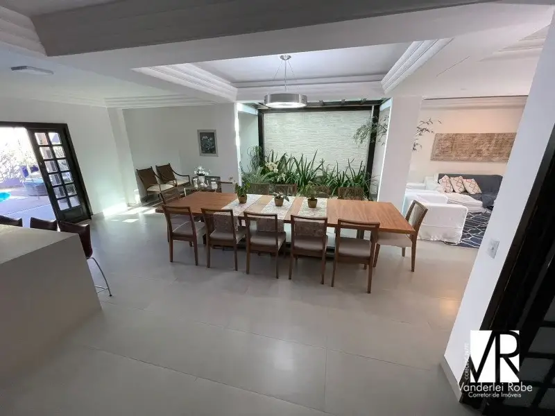 Foto 3 de Casa de Condomínio com 3 Quartos para alugar, 405m² em Ariribá, Balneário Camboriú