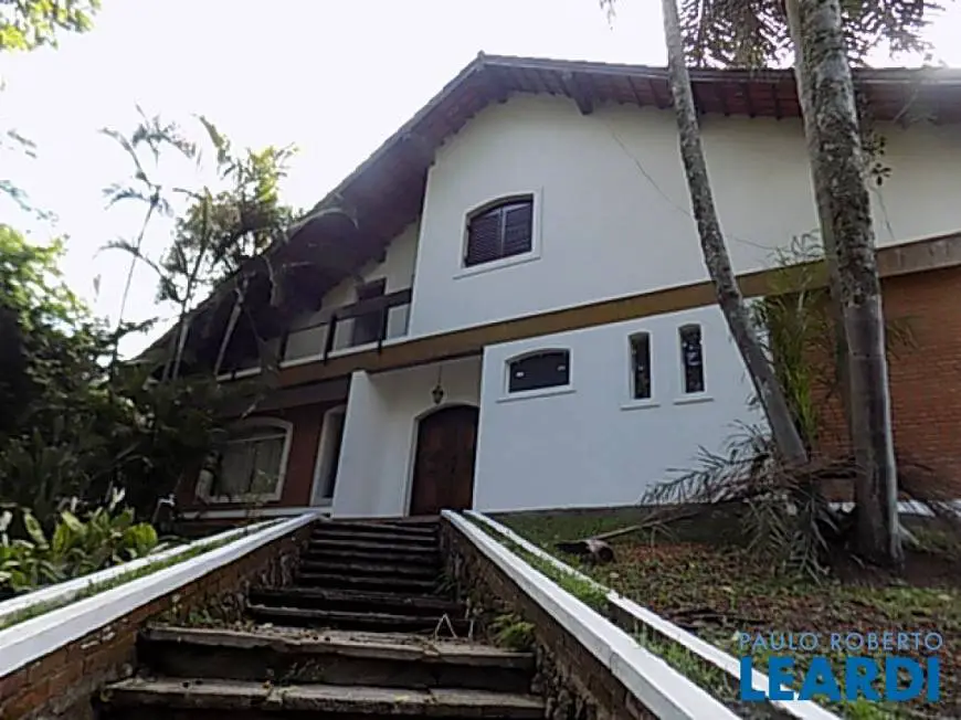 Foto 1 de Casa de Condomínio com 3 Quartos para venda ou aluguel, 350m² em Bosque Do Embu, Embu das Artes