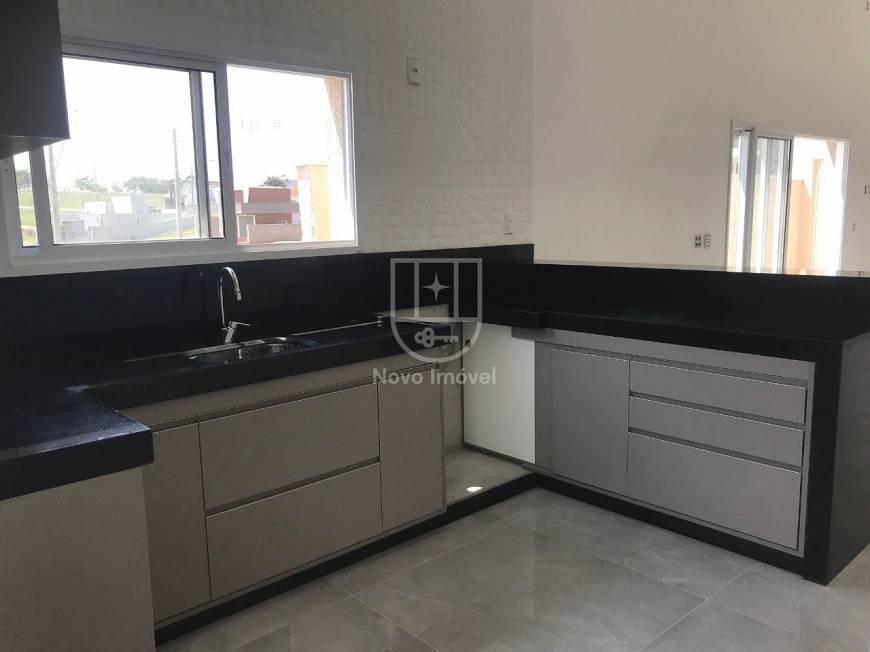 Foto 4 de Casa de Condomínio com 3 Quartos à venda, 210m² em Caçapava Velha, Caçapava