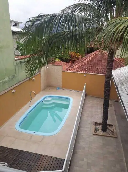 Foto 2 de Casa de Condomínio com 3 Quartos à venda, 220m² em Campo Grande, Rio de Janeiro