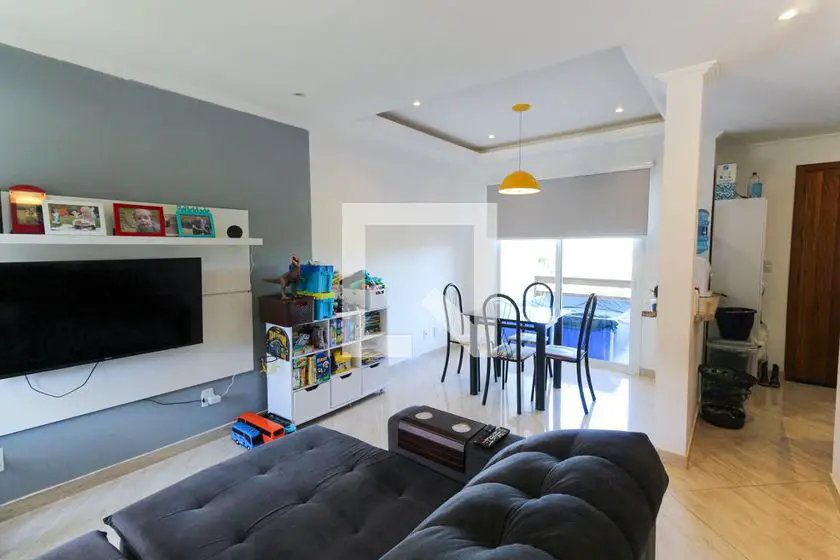 Foto 1 de Casa de Condomínio com 3 Quartos para alugar, 136m² em Campo Novo, Porto Alegre
