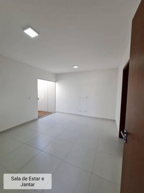 Foto 1 de Casa de Condomínio com 3 Quartos à venda, 100m² em Centro, Campo Grande