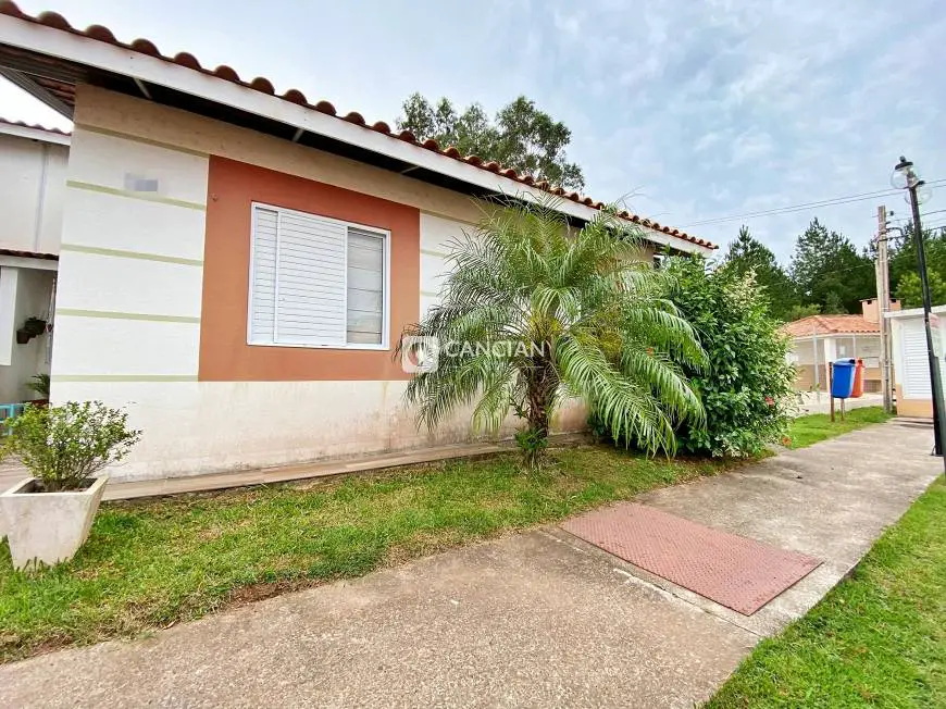 Foto 1 de Casa de Condomínio com 3 Quartos à venda, 53m² em Cerrito, Santa Maria